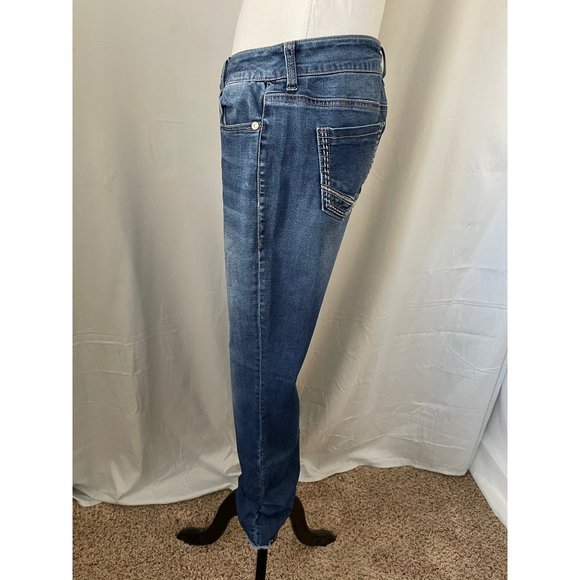 Maurices Dark/Medium-Wash Faded Lightly Distressed Straight Leg Raw Bottom Jeans - Picture 10 of 12